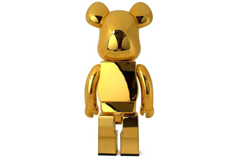 Bearbrick x Hajime Sorayama 1000% Gold