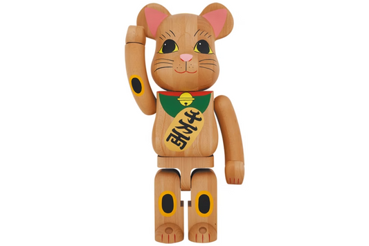 Bearbrick Karimoku Maneki Neko 1000%