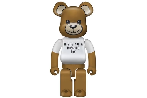 Bearbrick Macau 2020 Moschino 1000%