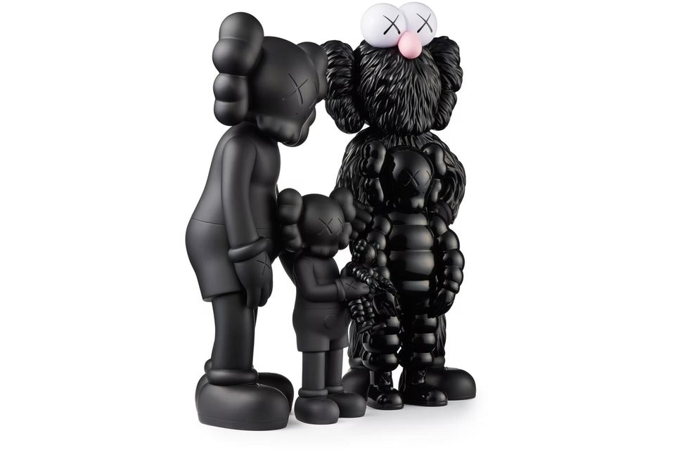 KAWS Family Vinyl Figures Black – NeatoCompany