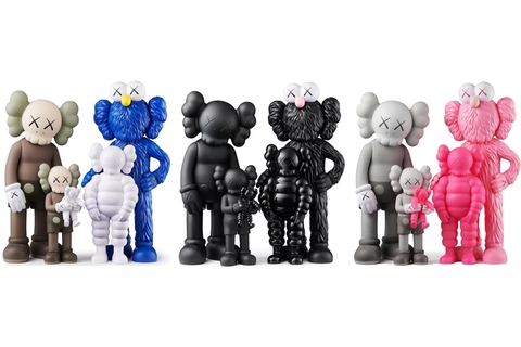 KAWS Family Vinyl Figures Set Brown/Blue/White/Black/Grey/Pink