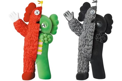 KAWS KACHAMUKKU Vinyl Figure Green/Red & Black Set